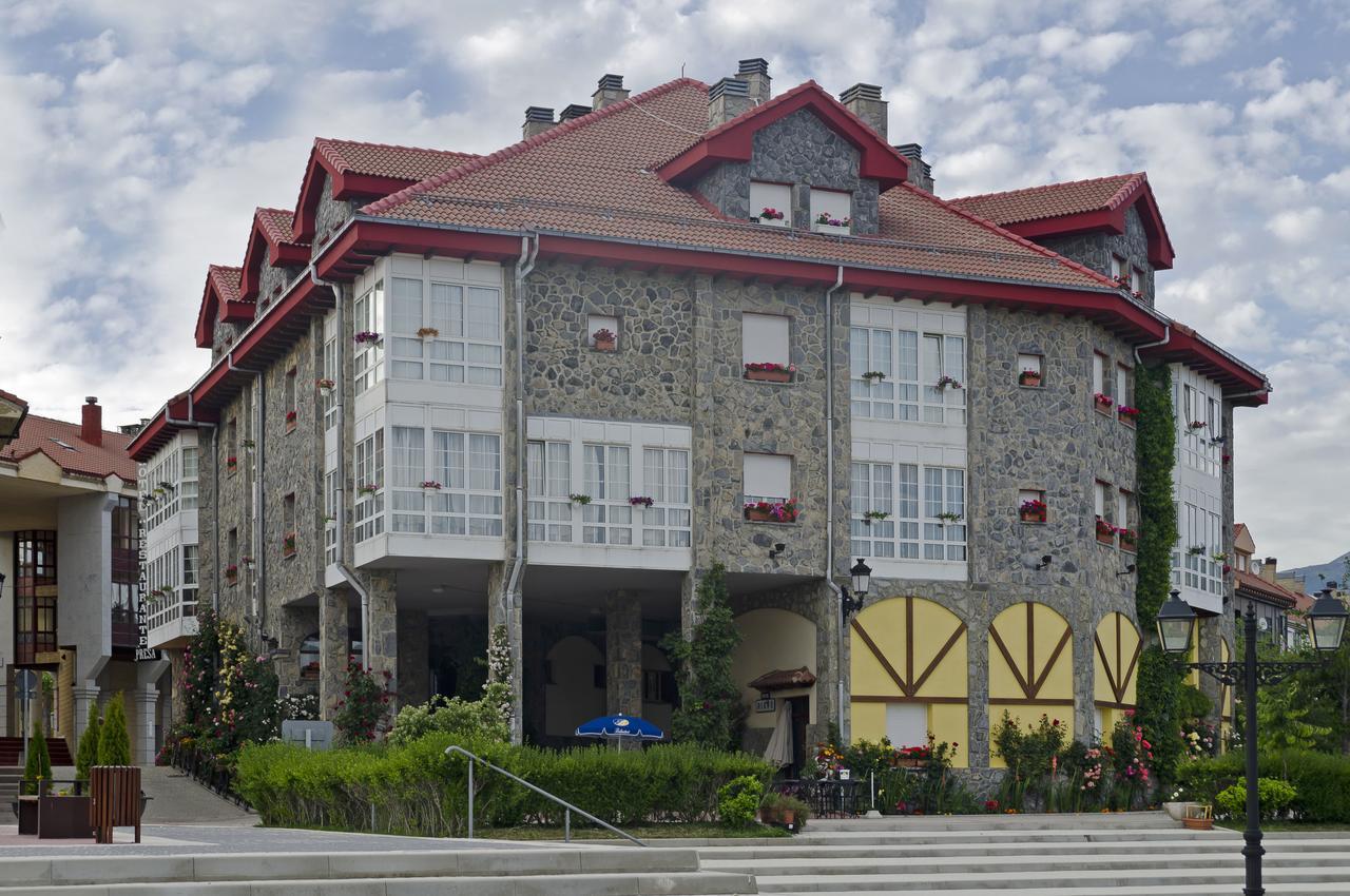 Hotel Presa Riaño Zewnętrze zdjęcie