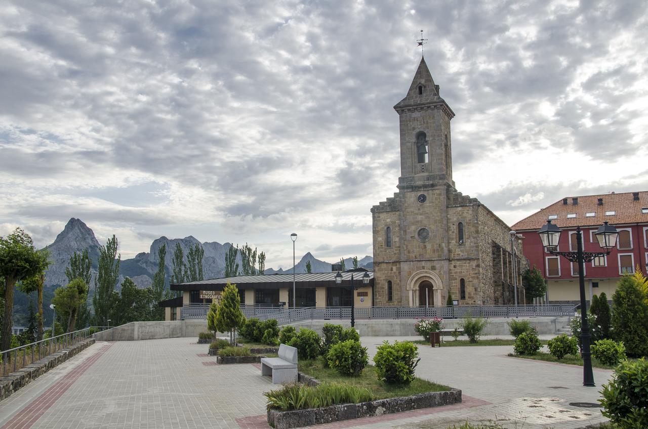 Hotel Presa Riaño Zewnętrze zdjęcie